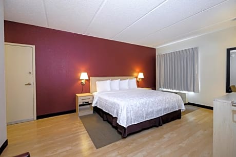 ADA Accessible Suite King with 2 Rooms Smoke Free