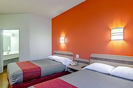 2 Full Beds | Non-Smoking