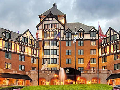 Hotel Roanoke - Conference Center Curio Collection by Hilton