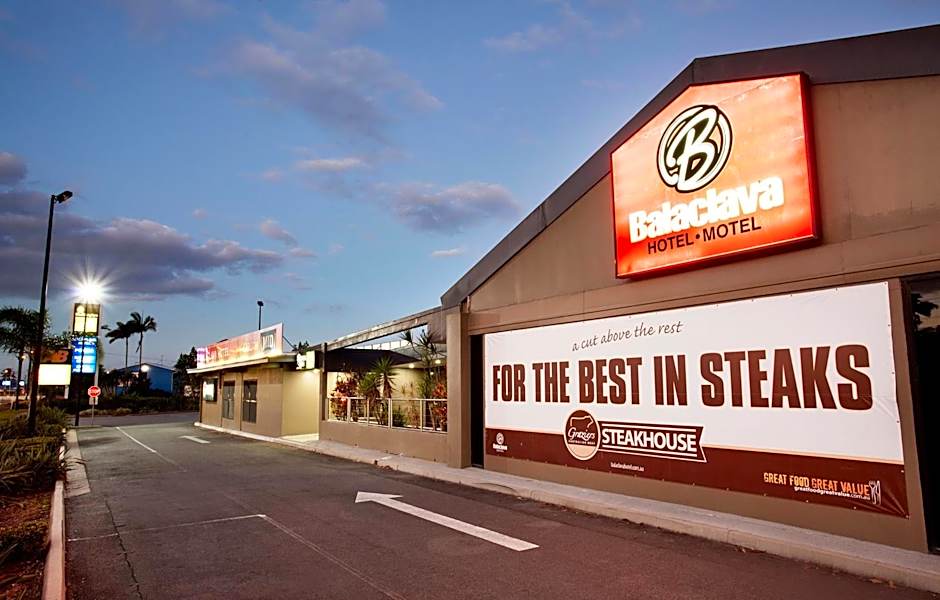 Nightcap At Balaclava Hotel