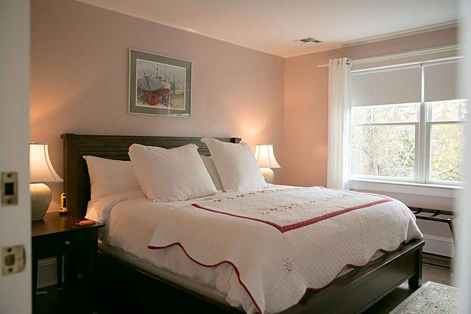 Bridgehampton Inn