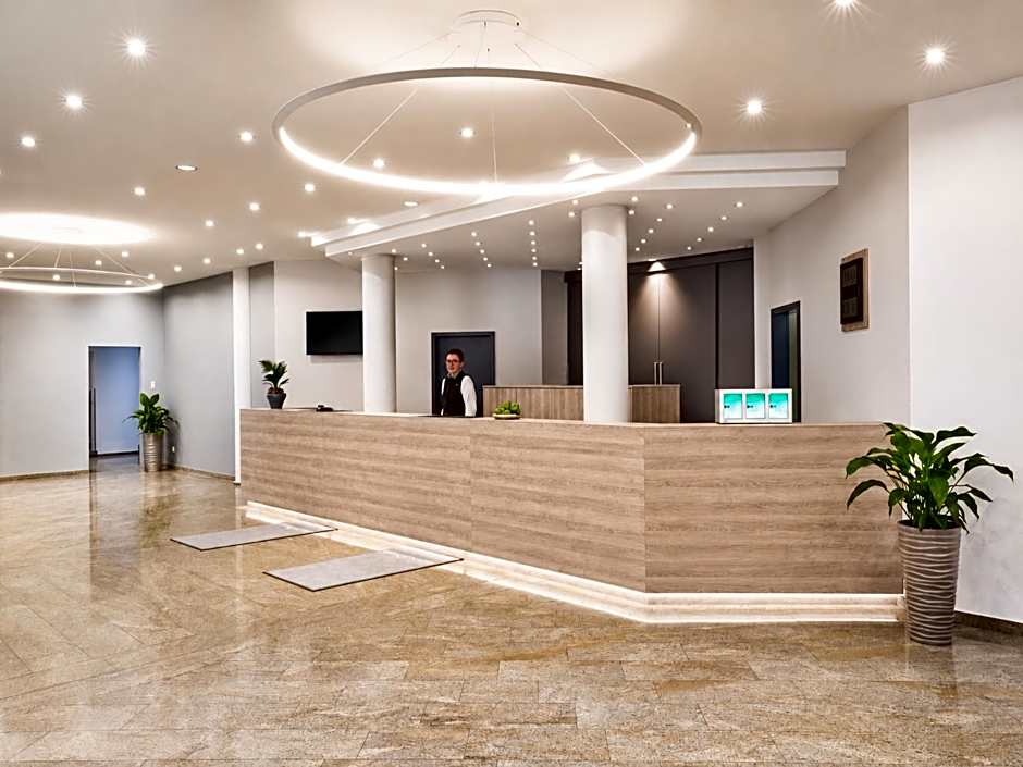 Sunday Hotel Stuttgart Herrenberg