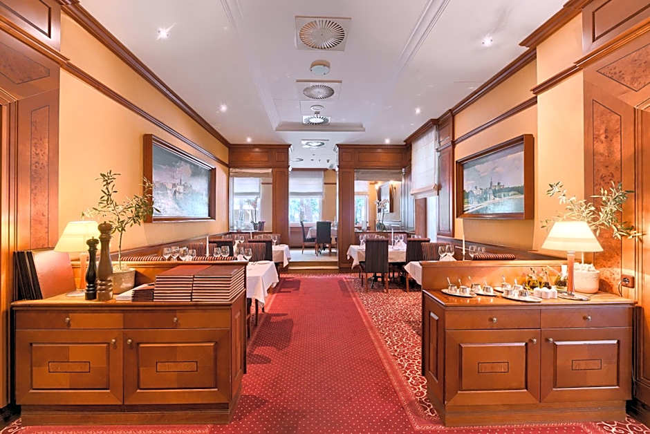 Park Hotel