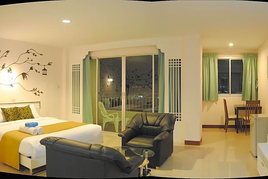 Photo 1 of 5 of Junior Suite