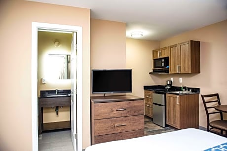 1 Double Bed Efficiency, Non-Smoking Accessible