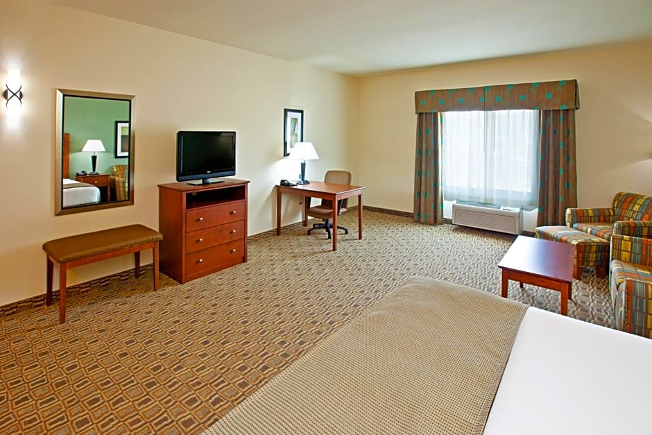 Holiday Inn Express & Suites Ripley By IHG