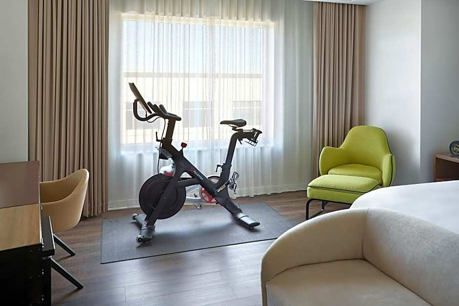 Renaissance by Marriott Atlanta Airport Gateway Hotel