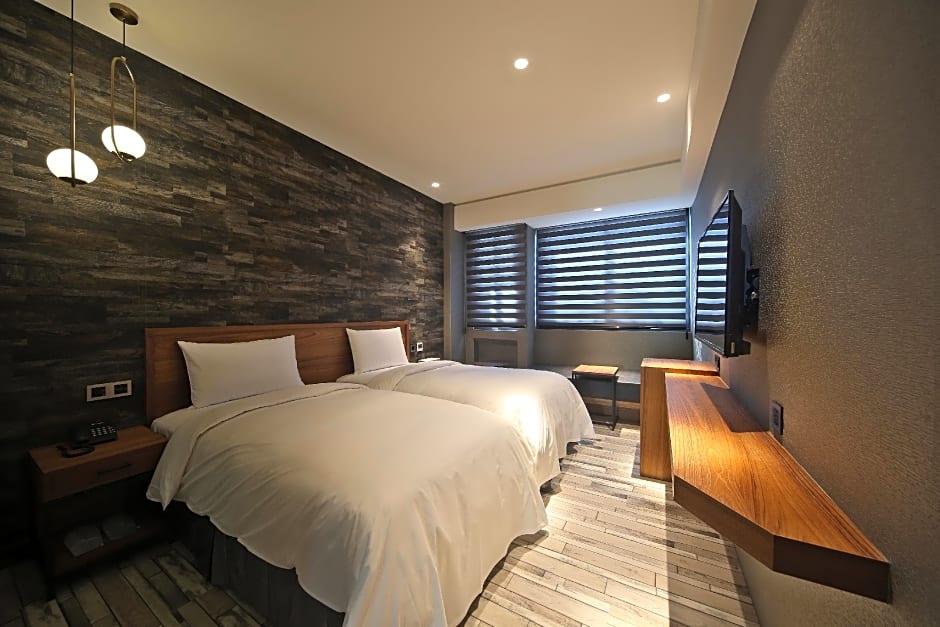 Micro Hotel