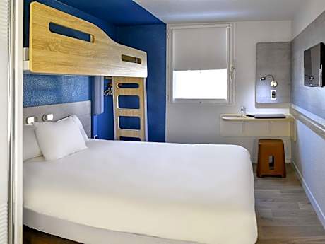 Double Room with Bunk Bed