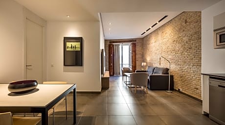 APARTMENT TWO BEDSROOMS 4 ADULTS