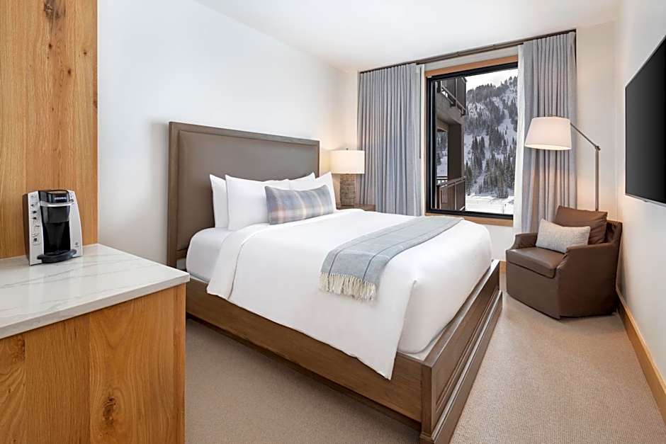 The Snowpine Lodge