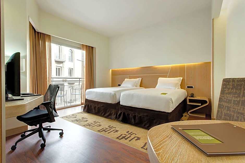 Photo 1 of 39 of Hilton Garden Inn Rome Claridge