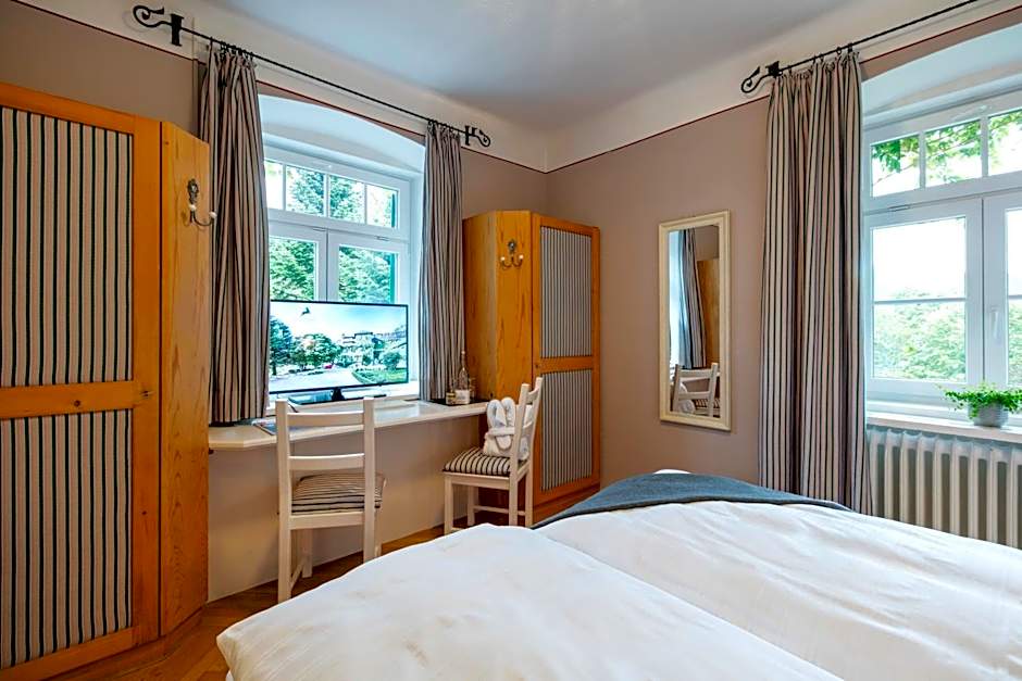 TAUROA Landhaus zu Appesbach