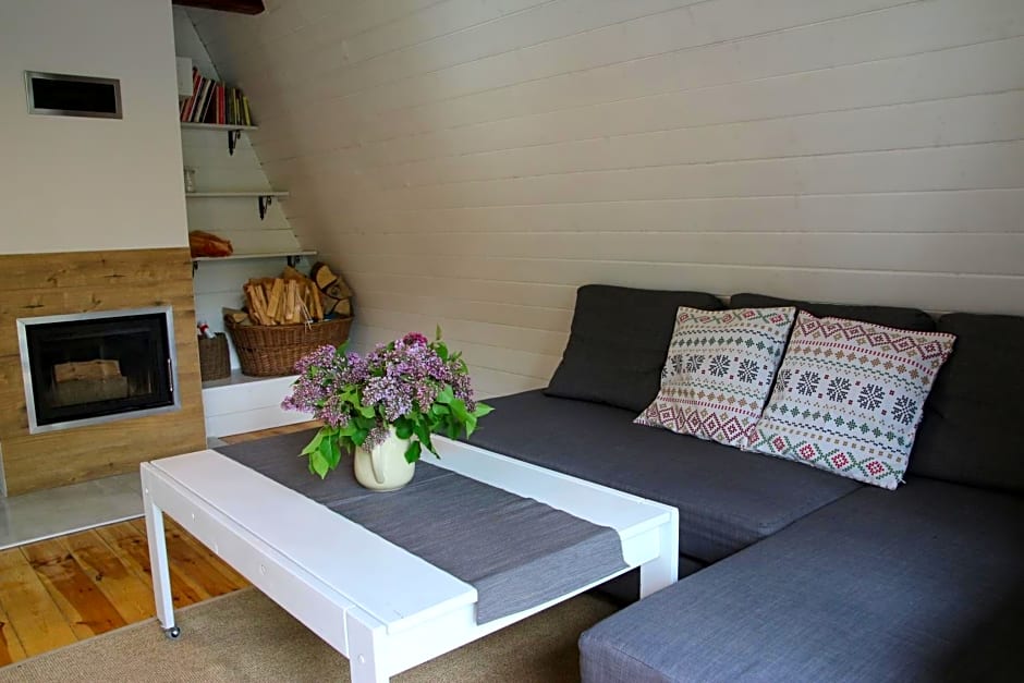 Grygielówka nad jeziorem - sauna & jacuzzi