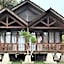 Arys Lagoon Bungalow & Hotel