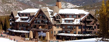 Crystal Peak Lodge