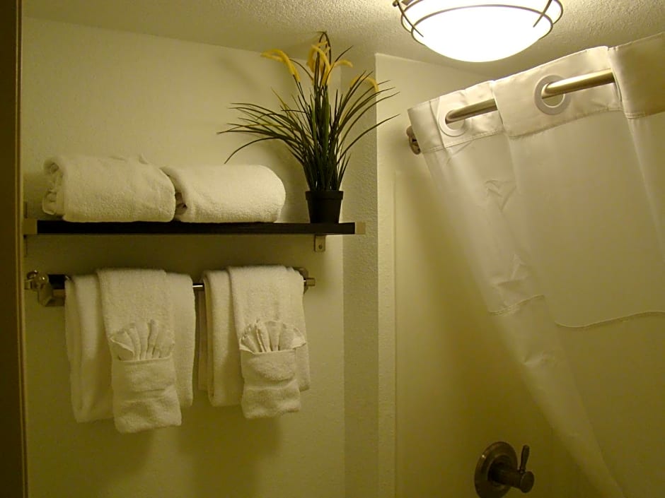 Infinity Inn & Suites