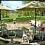 All Season's Groveland Inn