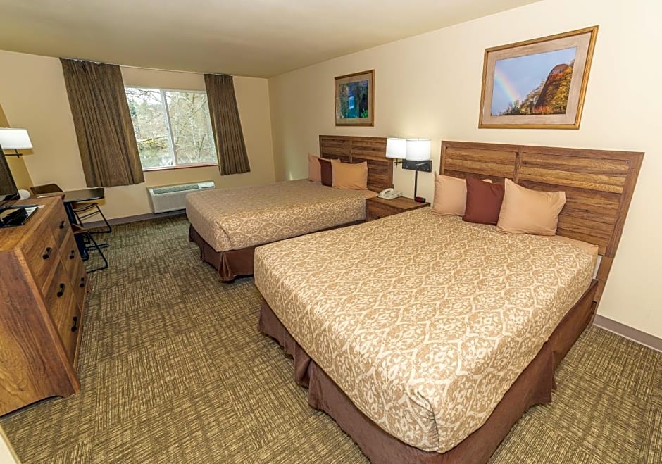Clatskanie River Inn