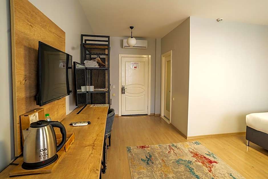 Adresin Hotel