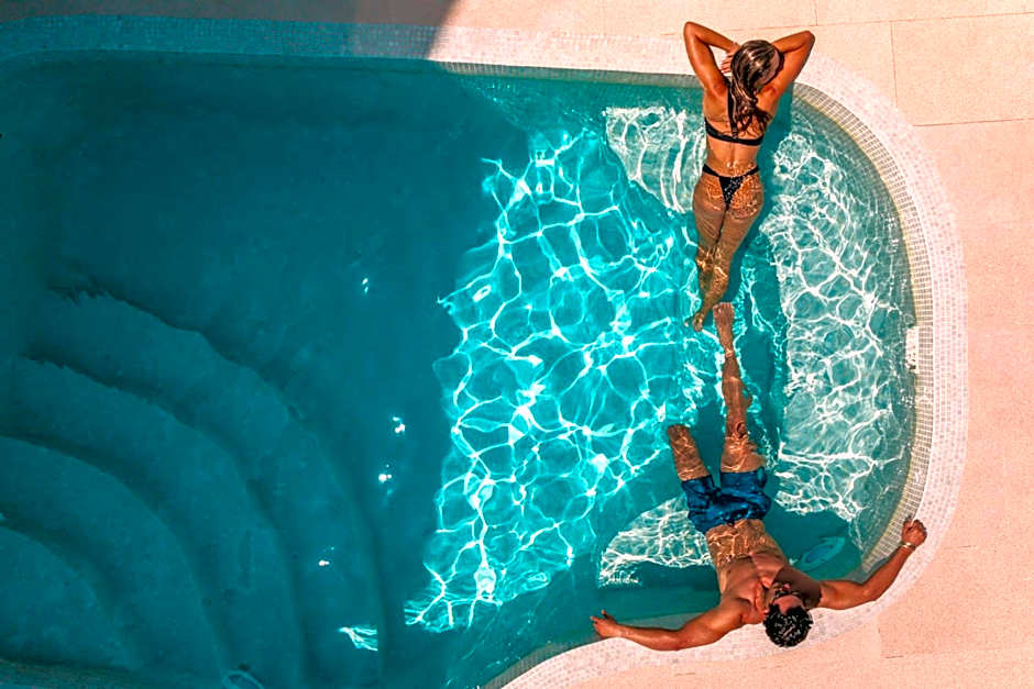 Aspaki by Art Maisons