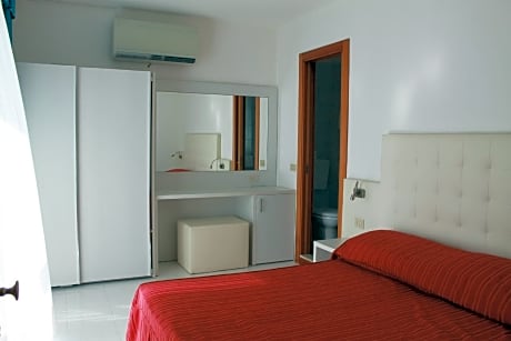  Deluxe Double Room with Balcony  and Partial Sea View