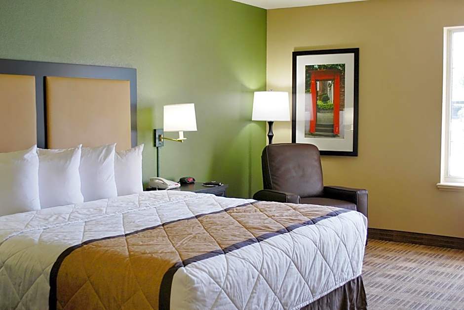 Extended Stay America Select Suites - Chicago - Westmont - Oak Brook
