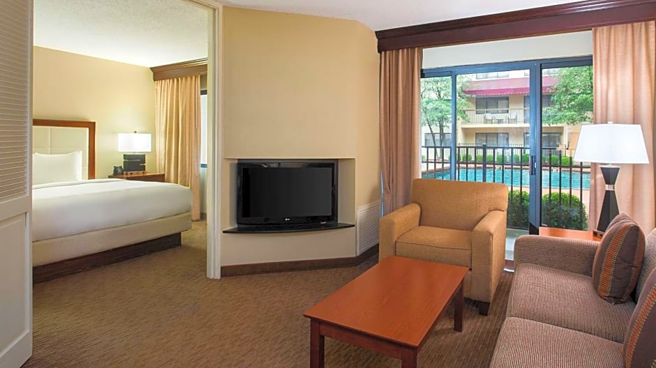 DoubleTree Suites By Hilton Hotel Cincinnati-Blue Ash