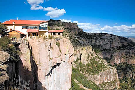 Hotel Divisadero Barrancas