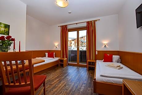 Twin Room with Balcony