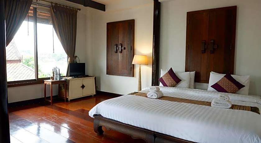 Ayutthaya Garden River Home