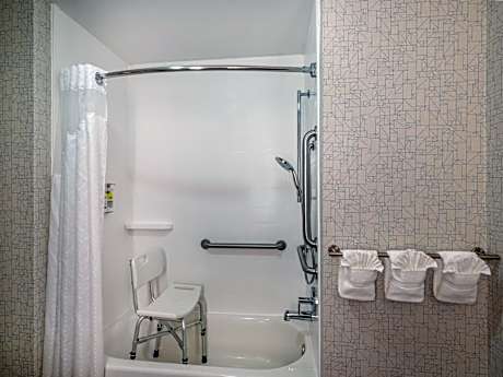 Standard King Room with Mobility Accessible Tub