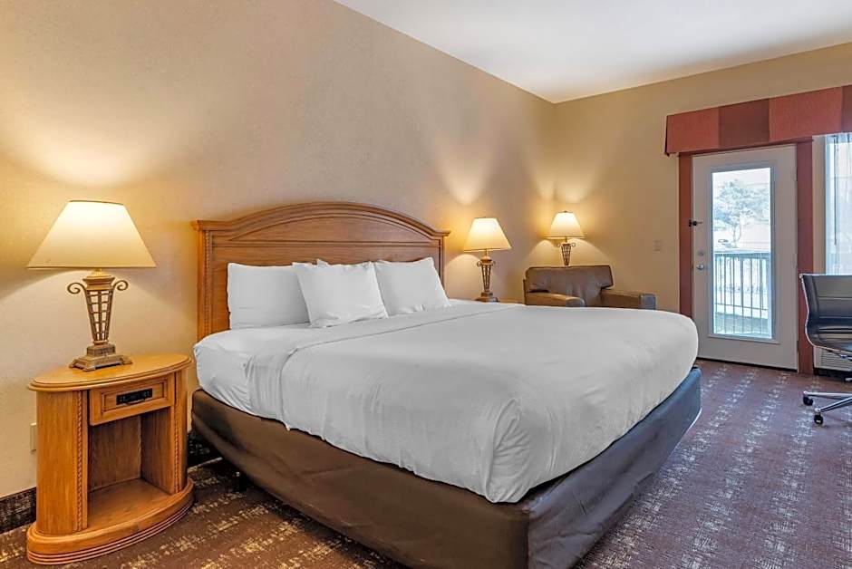 Kathryn Riverfront Inn, an Ascend Collection Hotel