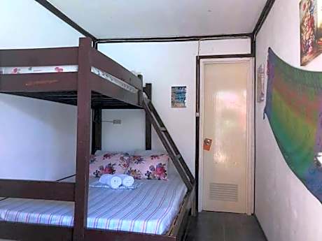 el nido mama hostel