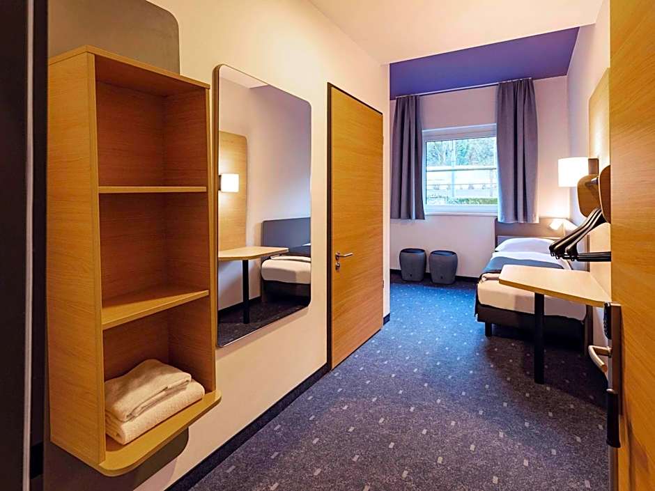 B&B Hotel Stuttgart-Neckarhafen