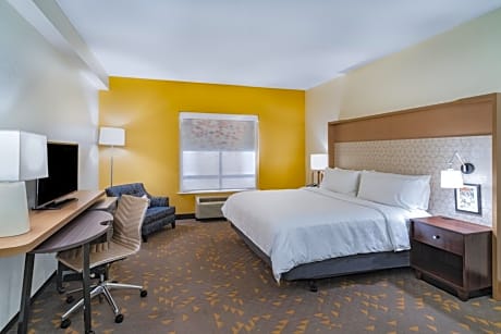 King Room - Mobility Access/Hearing Accessible