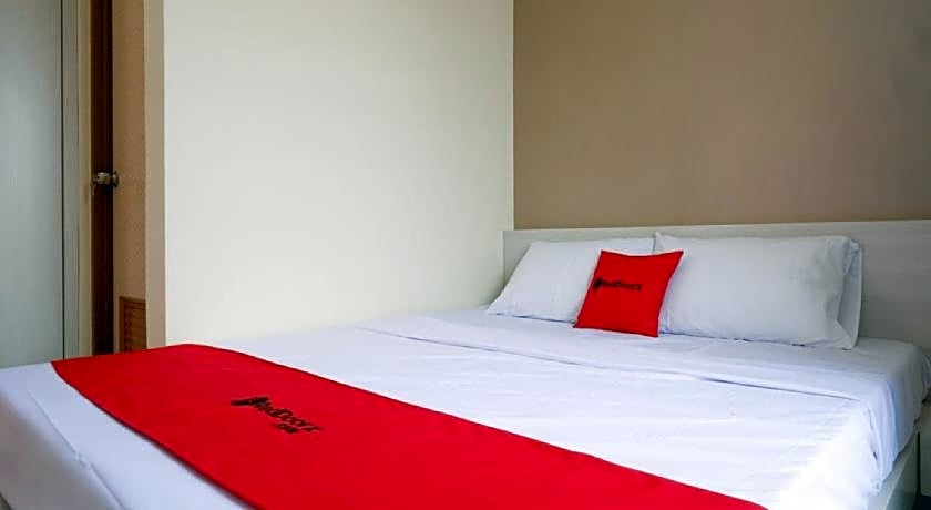 RedDoorz near RSUD Margono Purwokerto 3