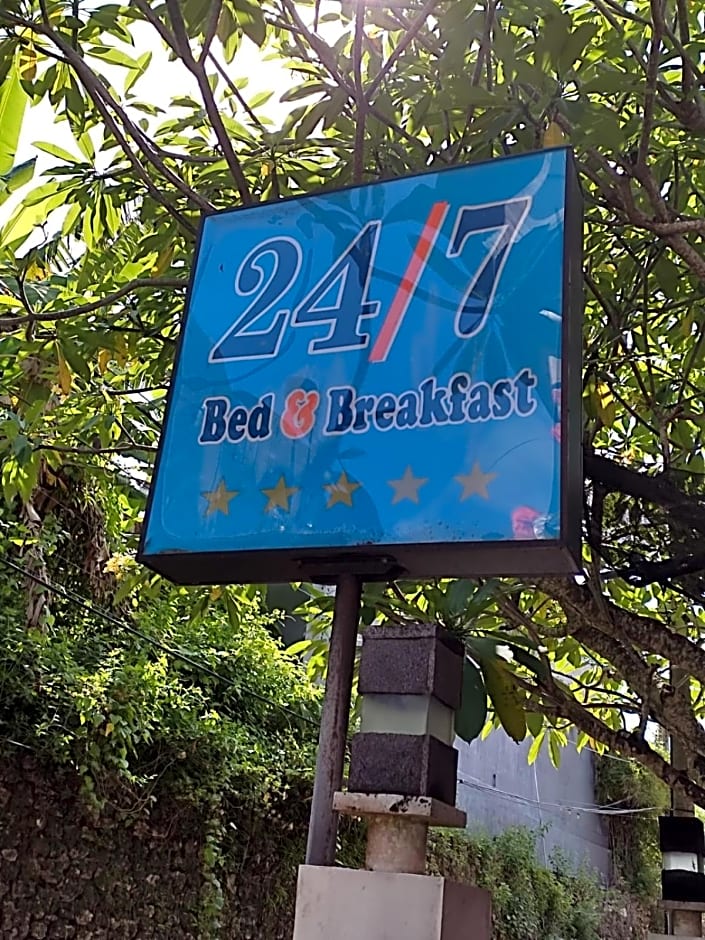 24/7 Bed & Breakfast