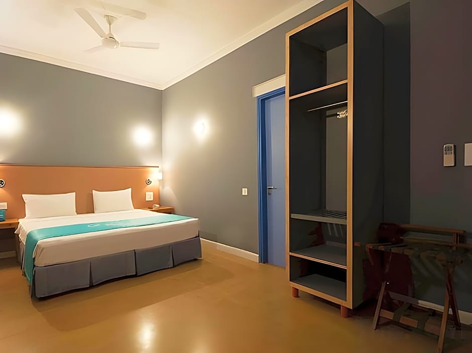 bloom Boutique I Signature Towers