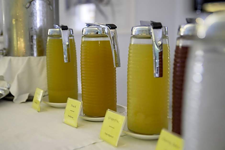 La Mer Deluxe Hotel & Spa