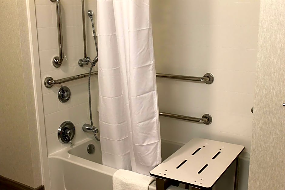 Hampton Inn by Hilton Oxford, ME