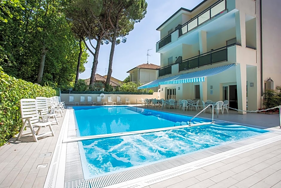 Hotel Athena