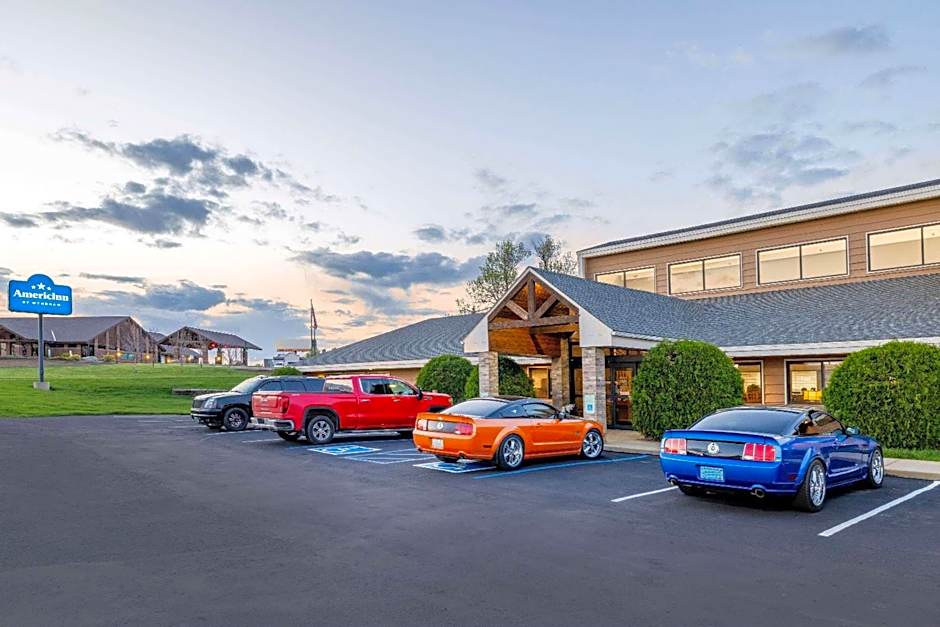 AmericInn by Wyndham Dickinson