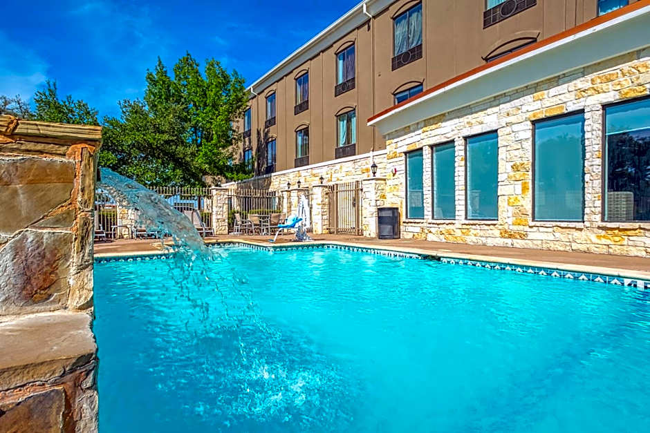 Holiday Inn Express and Suites Beeville By IHG