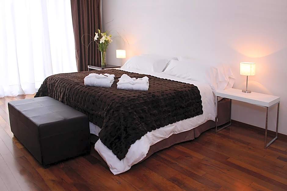 San Isidro Plaza Hotel