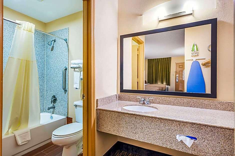 Quality Inn Cullman I-65 Exit 310