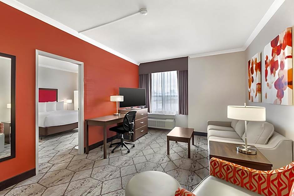 Best Western Plus Rose City Suites