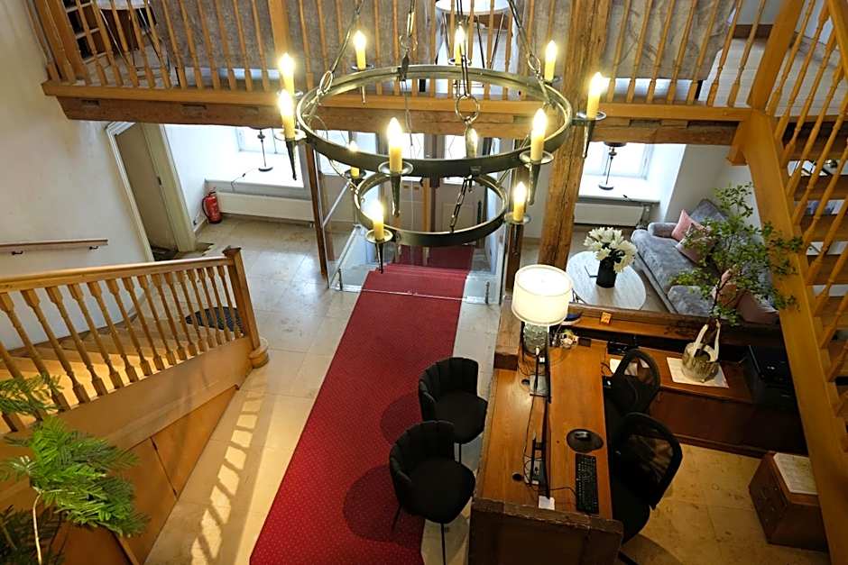 The Three Sisters Hotel