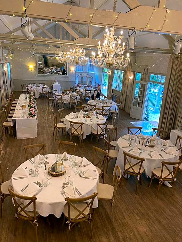 Ravenwood Hall Hotel