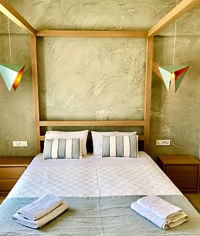 Premium Double Partial Sea View Room